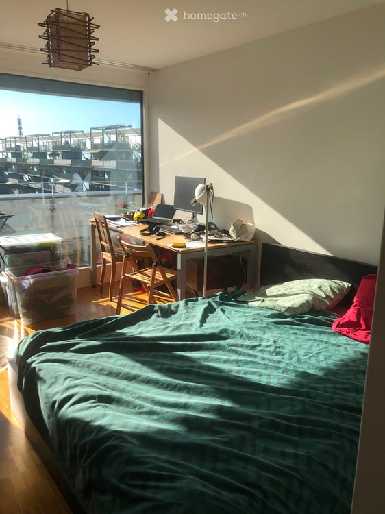 sehr helle und grosszügige 3.5-Zimmer-Maisonette-Wohnung im 6.OG 5