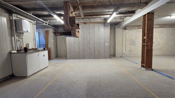 Attraktive Gewerbe-, Atelier- oder Praxisfläche im Zentrum von Dürnten 2