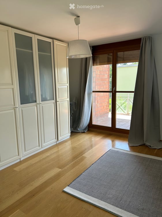 Spacious 6.5-Room Semi-Detached House for Rent in Binningen 9