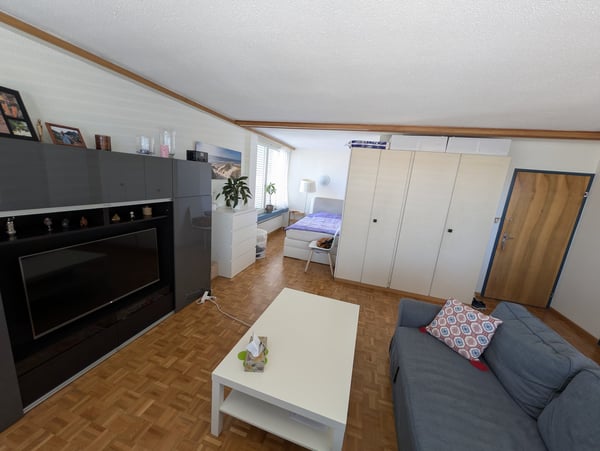Charmante 1.5-Zimmer-Wohnung mit Balkon und schöner Aussicht in Suhr 4