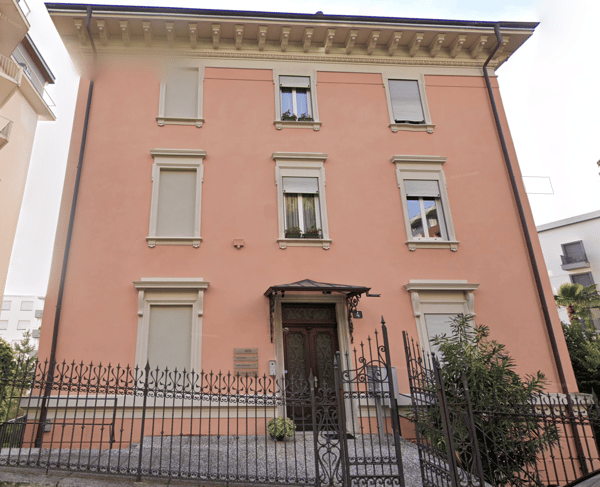 Ufficio di charme 8