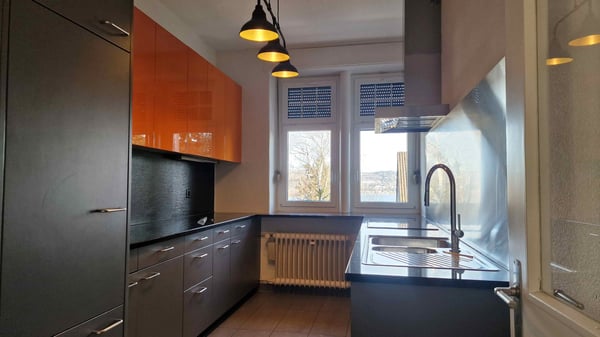 Grosszügige 3.5-Zimmer-Wohnung mit gedeckter Terrasse in Zürich Wollishofen 3