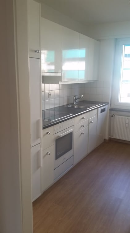 sonnige und helle 3 Zimmerwohnung 4