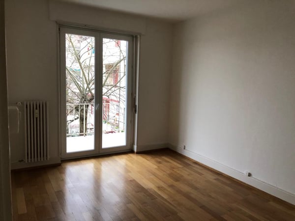 Charmante Altbauwohnung mit Balkon in Basel 4