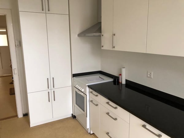 Charmante Altbauwohnung mit Balkon in Basel 3