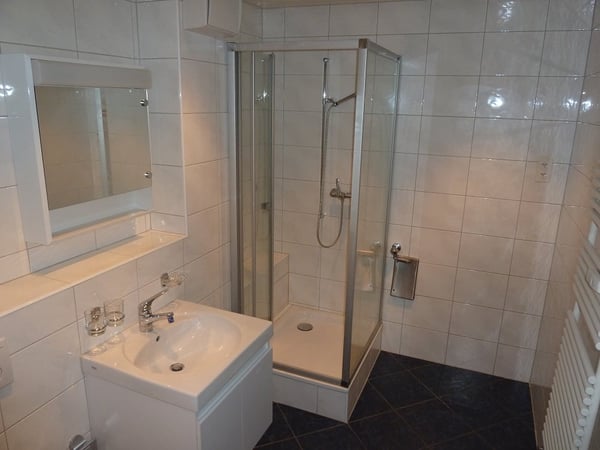 Modern eingerichtete 2.5-Zimmer-Wohnung in ruhigem Altbau 5