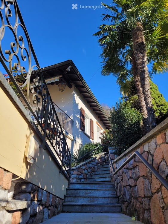 Gepflegtes 4.5 Zi. Einfamiliehaus mit herrlicher Seesicht und Aussenschwimmbad 8