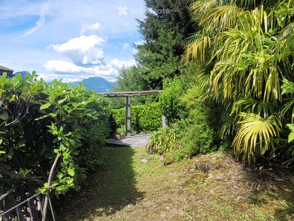 Gepflegtes 4.5 Zi. Einfamiliehaus mit herrlicher Seesicht und Aussenschwimmbad 25