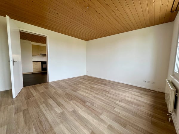 Charmante 4-Zimmer-Erdgeschosswohnung mit Garten und Garage in Worb 4