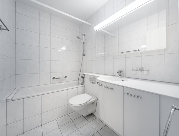 praktische Wohnung mit Balkon und fernsicht an beliebter Lage in Volketswil 3
