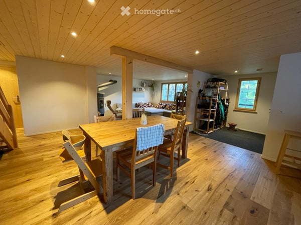 Freistehendes 4.5-Zimmer-Toggenburgerhaus in ruhiger Berglage mit traumhafter Aussicht 6