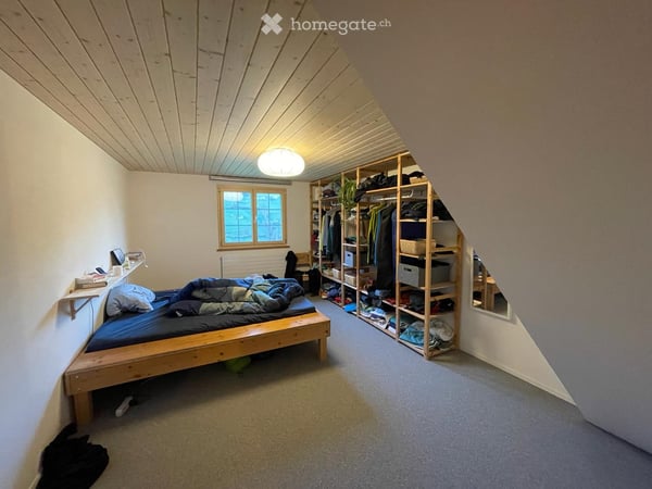Freistehendes 4.5-Zimmer-Toggenburgerhaus in ruhiger Berglage mit traumhafter Aussicht 8