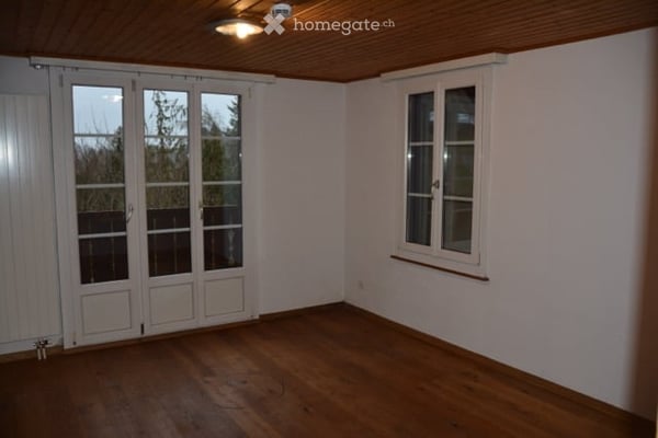 Charmantes Bauernhaus mit grossem Grundstück in Rubigen 3