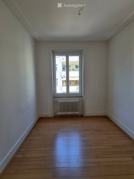Charmante 4-Zimmer-Familienwohnung mit 2 Balkonen nähe Bullingerplatz 4