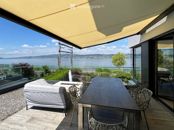 Grosszügige 5.5-Zimmer-Maisonette-Wohnung mit Seeblick in Richterswil 3