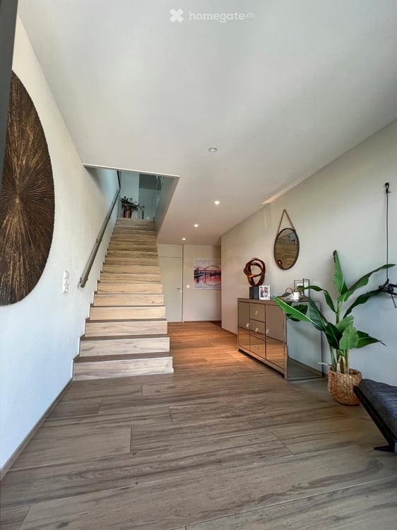 Grosszügige 5.5-Zimmer-Maisonette-Wohnung mit Seeblick in Richterswil 7