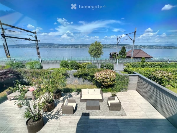 Grosszügige 5.5-Zimmer-Maisonette-Wohnung mit Seeblick in Richterswil 4