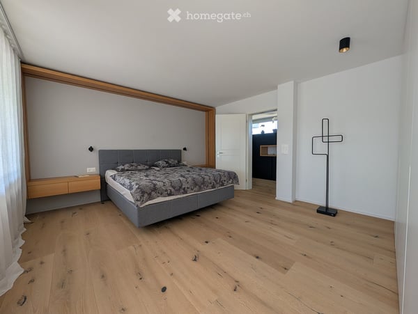 Grosszügiges Familienparadies mit viel Privatsphäre und Weitblick in die Glarner Alpen 6
