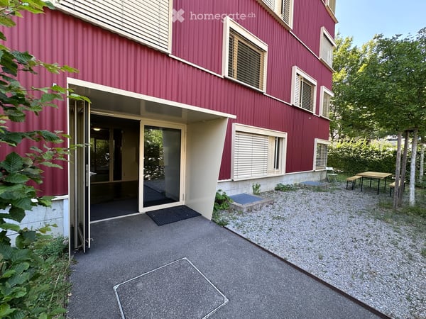Helle 4.5-Zimmer-Familienwohnung an bester Lage 2