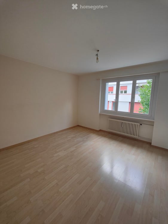 Helle 4-Zimmer-Wohnung im 1. OG an der Wülflingerstrasse in Winterthur 3