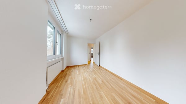 Helle 4.5-Zimmer-Wohnung mit Balkon in Suhr – ab 16. Juli 2026 verfügbar 6