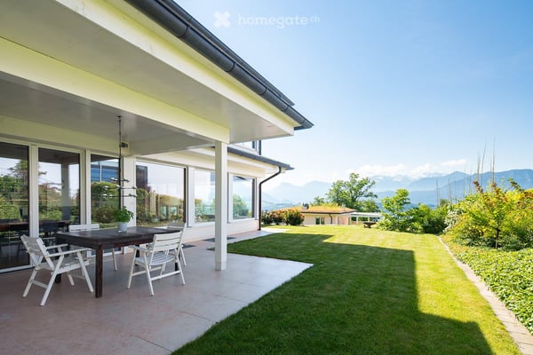 Exklusives Architektenhaus mit unvergleichlicher See- und Bergsicht 3