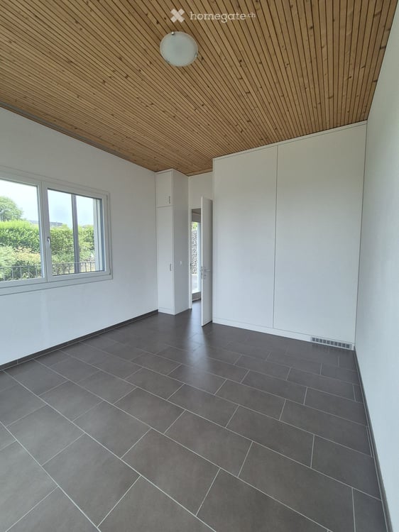 Grosszügige 3.5-Zimmerwohnung im Eigentumsstandard (ca. 110m2) mit Nebenräumen (35 m2) 12