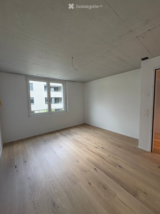 Erstbezug: Moderne 3.5-Zimmer-Neubauwohnung – Parkplatz inklusive & 1. Monatsmiete gratis! 2