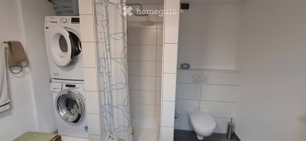 Grosse 2.5-Zimmer-Wohnung mit eigenem Garten, Fernsicht und zusätzlichem Nutzzimmer 9