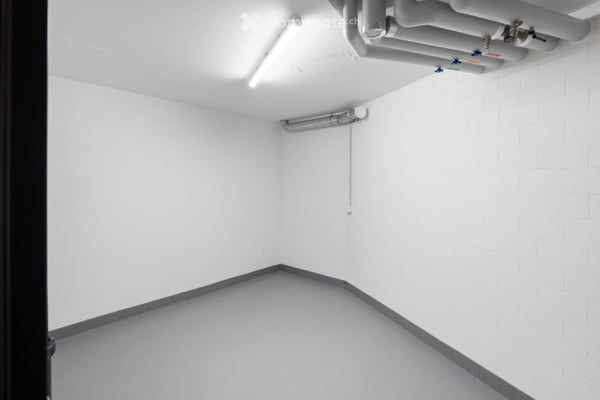 Moderne 4.5-Zimmer-Maisonette-Wohnung mit Aussicht in Männedorf 13