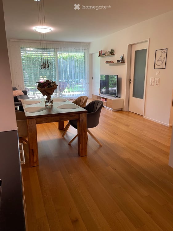 Moderne 3-Zimmer-Gartenwohnung mit Terrasse und Tiefgaragenplatz 2