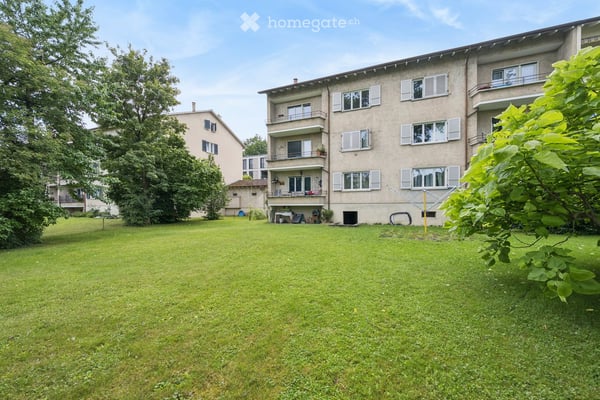 Frisch renovierte 4-Zimmerwohnung in ruhiger Lage in Binningen 11