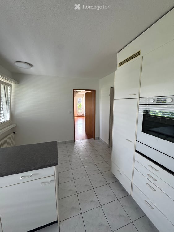 Geräumige 5.5-Zimmer-Wohnung in Nürensdorf 3