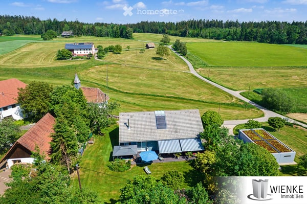 🏡Einmalige Lage! 5 Garagen, Aussicht und Weite, Traumobjekt, Hochwertig, Ruhe, Glasfaser vorhanden 93
