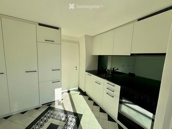 Charmante 2.5-Zimmerwohnung Dachgeschoss mit Seesicht 9