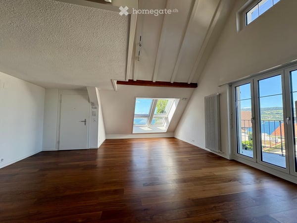 Charmante 2.5-Zimmerwohnung Dachgeschoss mit Seesicht 5