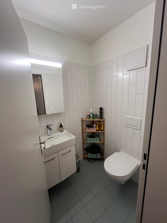 Charmante 2-Zimmer-Wohnung mit Balkon im begehrten Seefeld 4