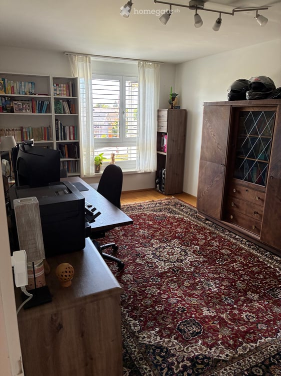 Moderne 3.5-Zimmer-Wohnung mit Balkon in Pfäffikon ZH 3