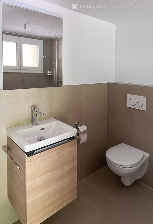 Charmanter, frisch renovierter 4.5-Zimmer-Hausteil mit Garten & Balkon – ab sofort verfügbar! 10