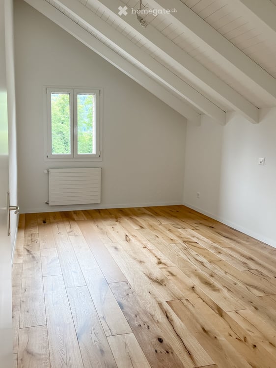 Charmanter, frisch renovierter 4.5-Zimmer-Hausteil mit Garten & Balkon – ab sofort verfügbar! 6