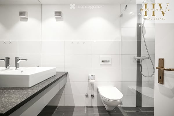 Sonnige 2.5-Zimmerwohnung in Laax mit unverbaubarer Bergsicht & XXL-Balkon 18