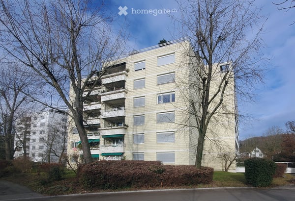 Charmante 3.5-Zimmer-Wohnung mit Balkon und herrlicher Aussicht in Wettingen 2