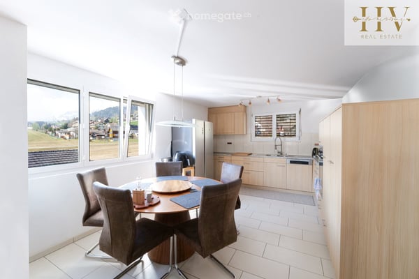 Sehr sonnige Familien-Wohnung mit gedecktem Balkon in Wildhaus 12