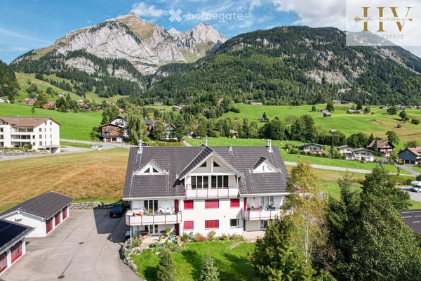 Sehr sonnige Familien-Wohnung mit gedecktem Balkon in Wildhaus 4