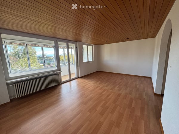 Helle 3-Zimmer-Wohnung mit Balkon und sehr schöner Aussicht in Bassersdorf 5