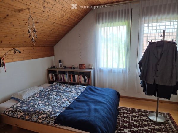 Charmantes 5.5-Zimmer-Reihenhaus in Grossaffoltern – Ruhige Lage mit schöner Aussicht 4