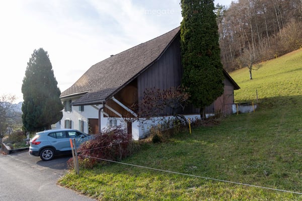 Toll gelegenes Bauernhaus mit grossem Umschwung an der Römerstrasse 71 in Holderbank SO 1