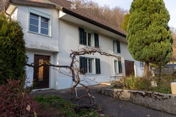 Toll gelegenes Bauernhaus mit grossem Umschwung an der Römerstrasse 71 in Holderbank SO 2
