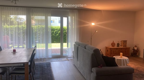 3.5 Zimmer Wohnung im Parterre mit Sitzplatz 1