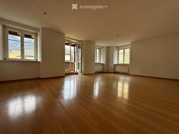 Nachmieter gesucht – Schöne 4.5-Zimmer-Wohnung in Riedern GL 2